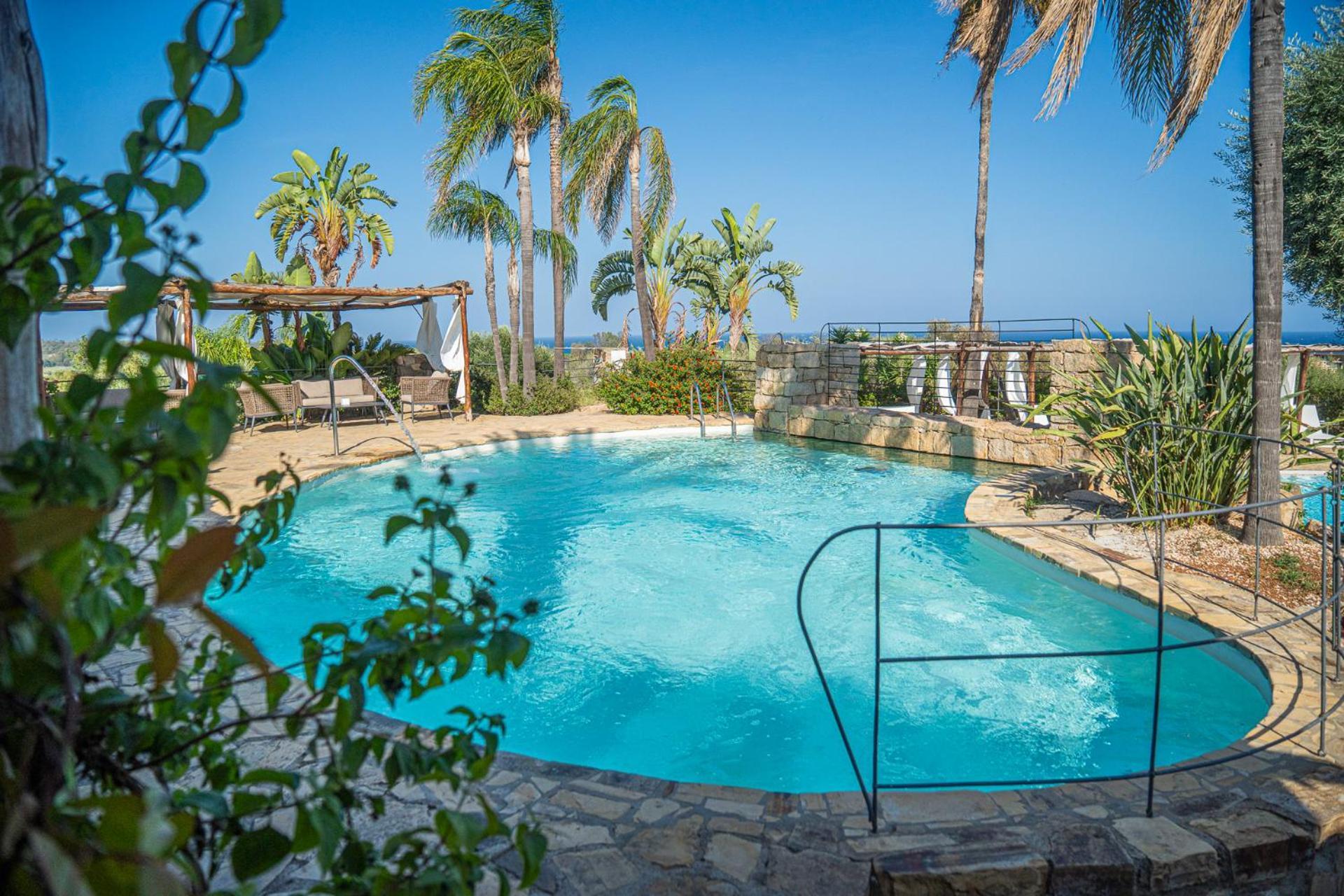 Felix Hotels - Galanias Hotel & Retreat Барі-Сардо Екстер'єр фото